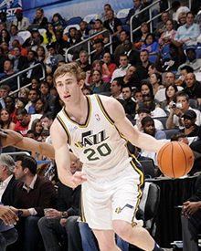 而针对佩尼 而针对佩尼